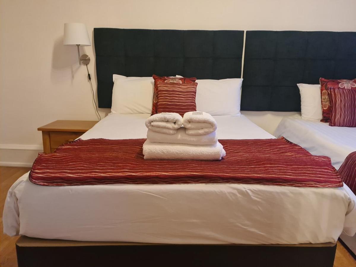 Parliament Square - Royal Mile Apartment Edinburgh Bagian luar foto