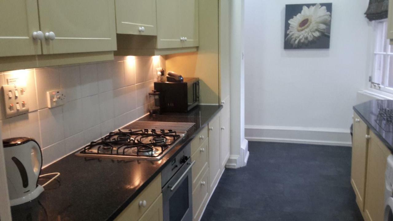 Parliament Square - Royal Mile Apartment Edinburgh Bagian luar foto